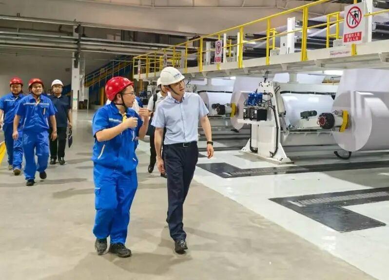 中國(guó)紙業(yè)黨委書記、董事長(zhǎng)鐘天崎赴基層企業(yè)督導(dǎo)學(xué)習(xí)教育成效并部署落實(shí)“雷霆行動(dòng)”